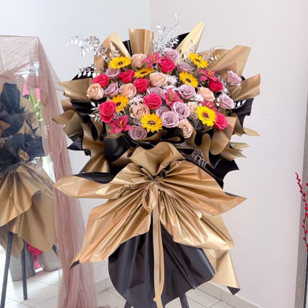 Opening Stand | Soap Opening (Black Gold)