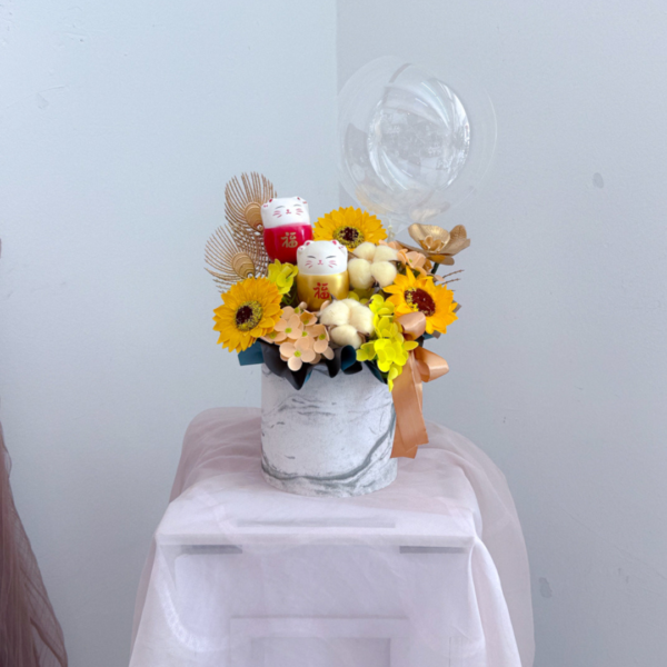 Congratulatory Soap Flower Box | Sunny Luck