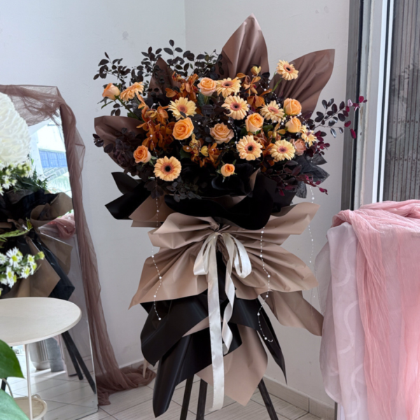 Opening Stand | Opening Stand 77